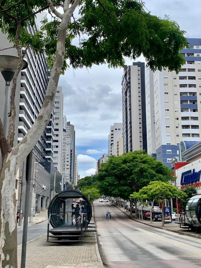 101- Lindo Apartamento Amplo E Decorado, 2 Quartos, Sala, Cozinha Completa, Mobiliario Moderno, Lavanderia , Excelente Localizacao No Bairro Bigorrilho クリチバ エクステリア 写真