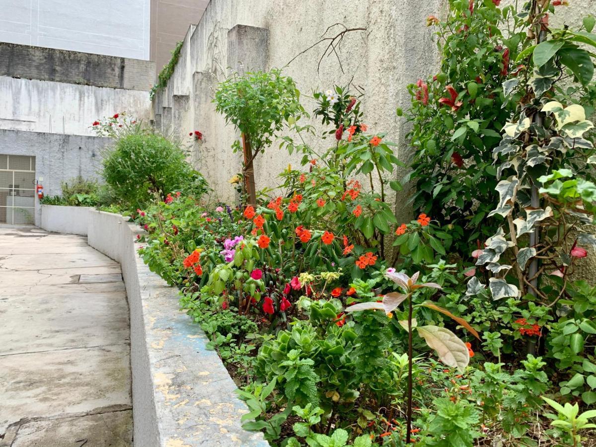 101- Lindo Apartamento Amplo E Decorado, 2 Quartos, Sala, Cozinha Completa, Mobiliario Moderno, Lavanderia , Excelente Localizacao No Bairro Bigorrilho クリチバ エクステリア 写真